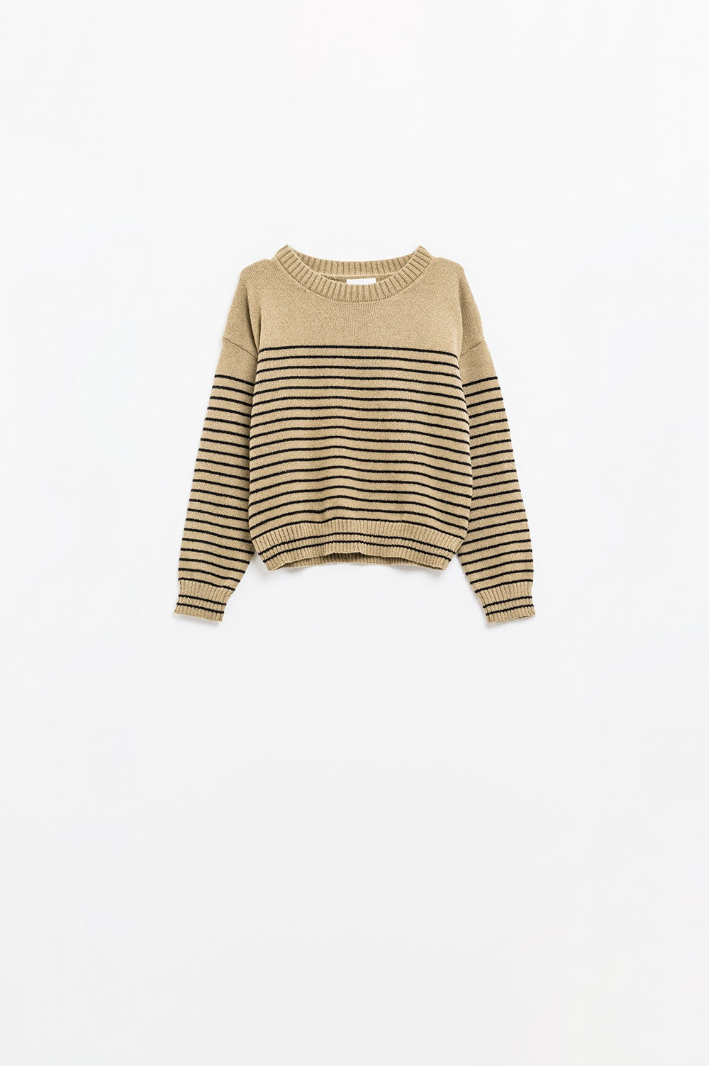 Pull beige à rayures noires et col bateau