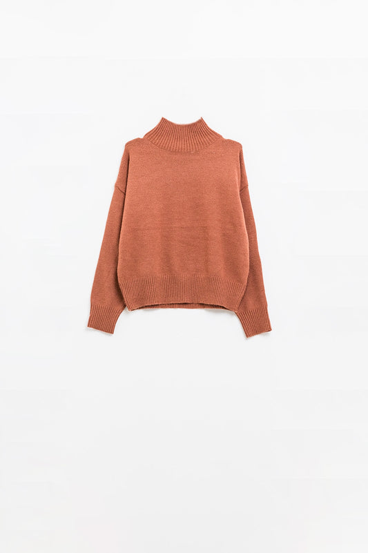 pull en maille épaisse à col roulé en camel