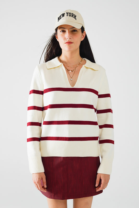 pull blanc à rayures rouge foncé et col V large