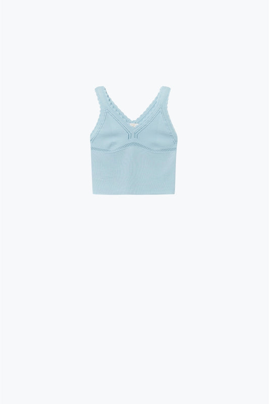 Q2 Baby Blue - Top en tricot côtelé avec col en V festonné