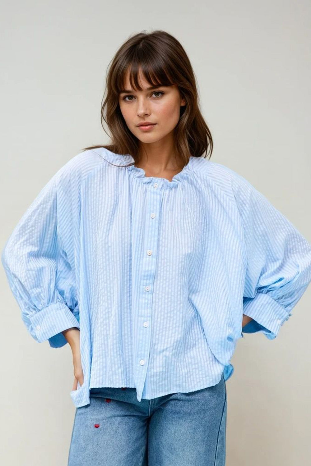 Blouse à rayures à manches ballon en bleu bébé