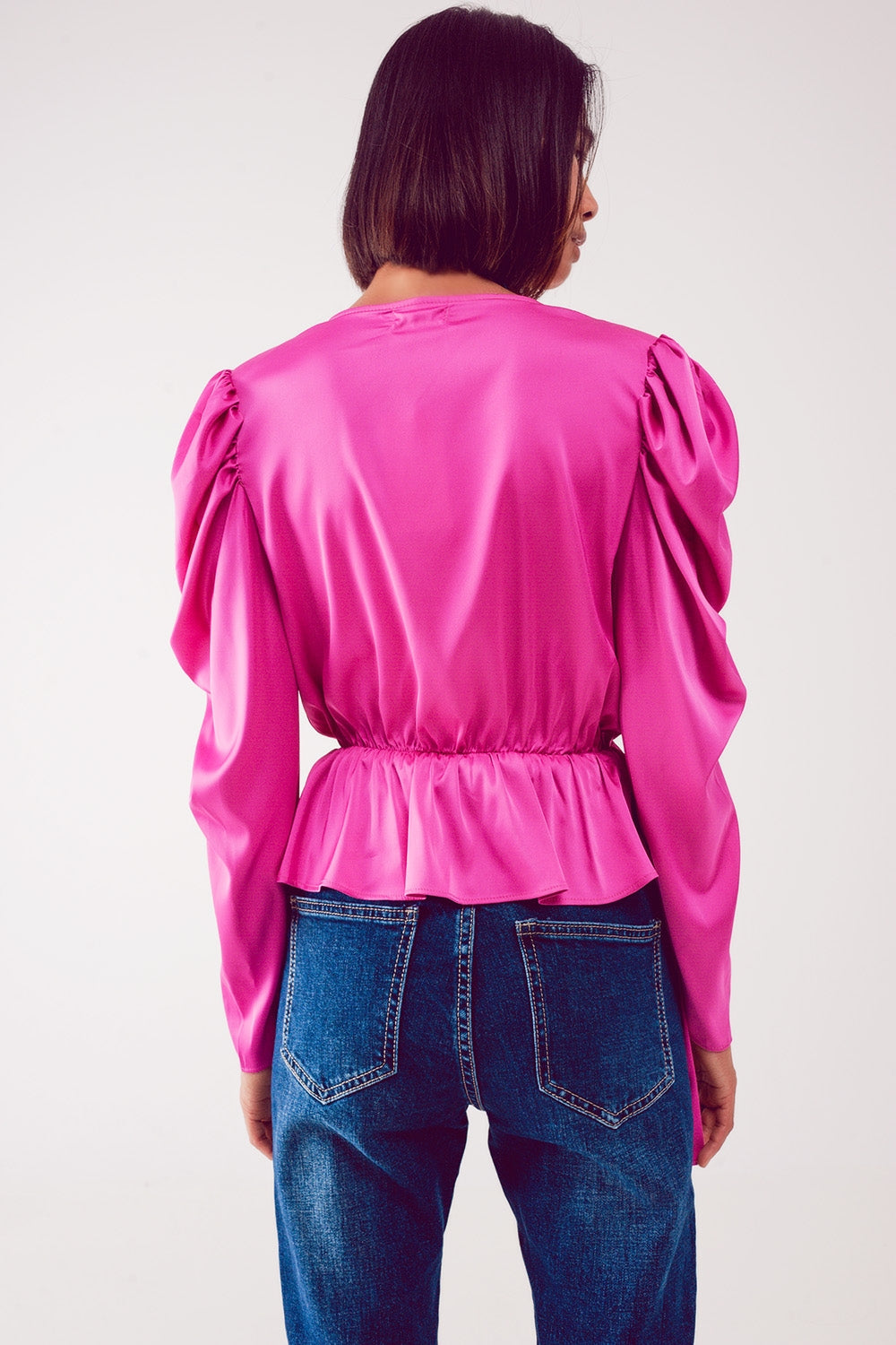 Blouse asymétrique à manches bouffantes en fuchsia