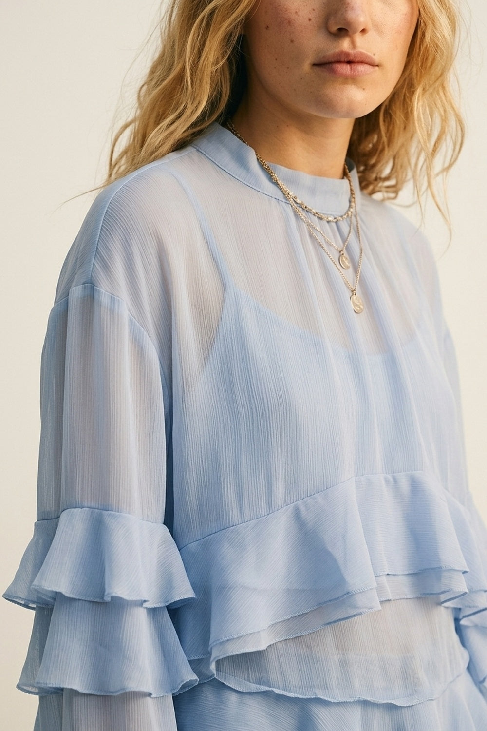 Blouse Asymétrique à Volants et à Étages en Chiffon Bleu Clair