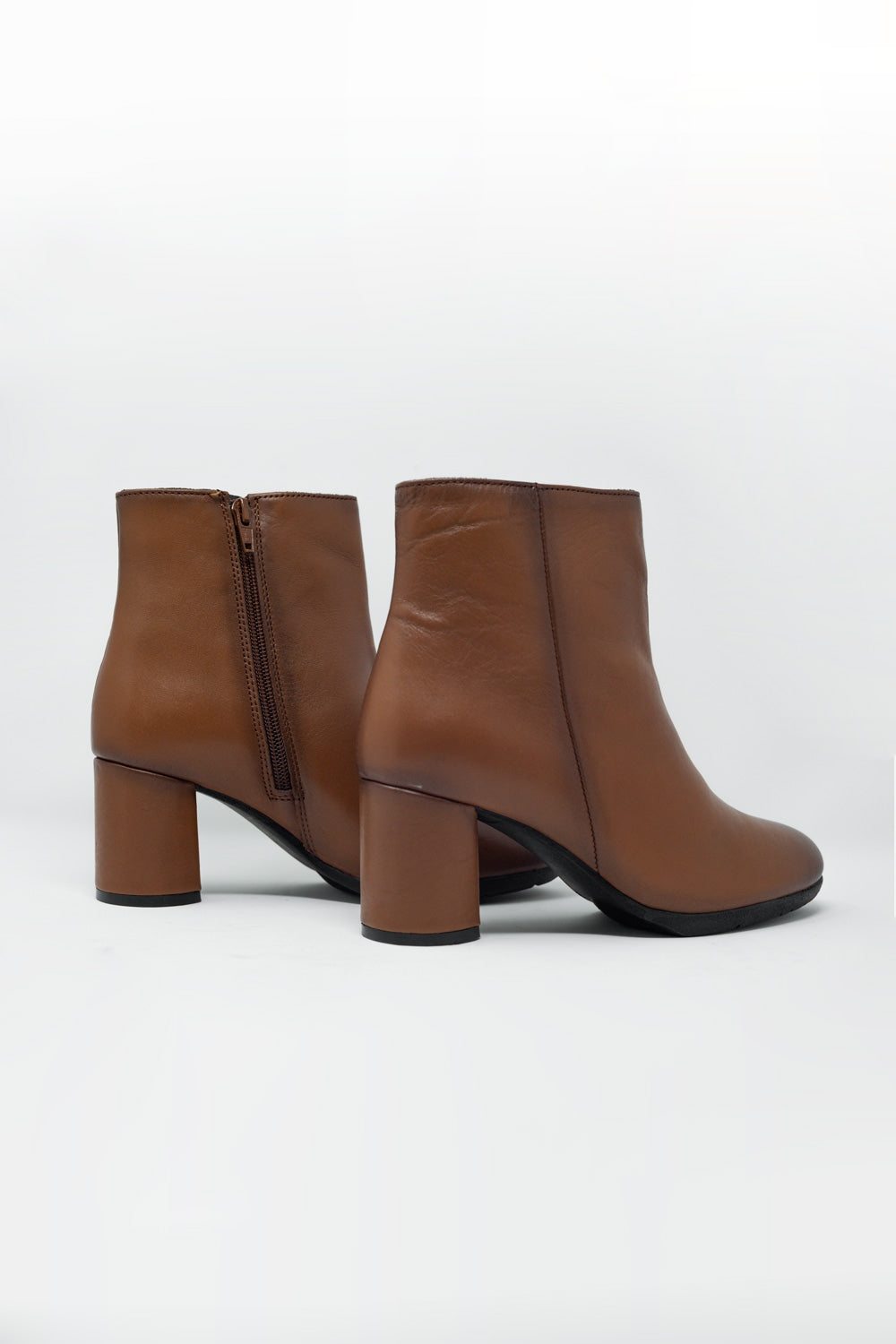 Bottines à talon mi-haut  Cuir marron