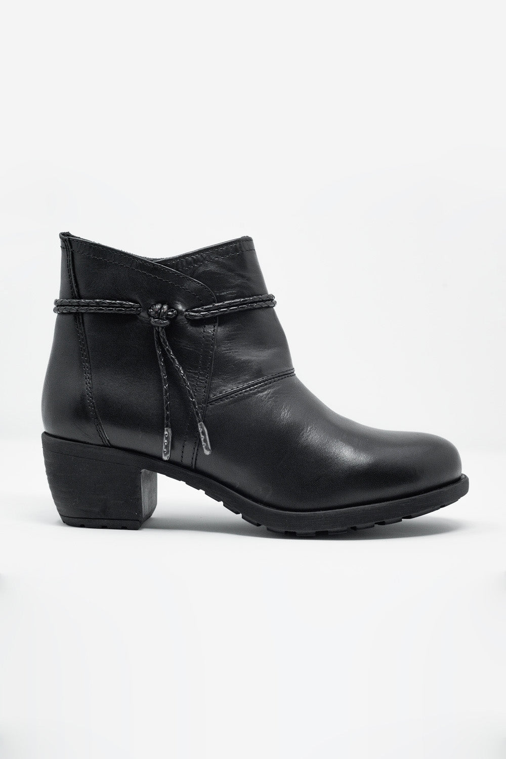 Q2 Bottines à talon moyen et à talon noir à bout rond