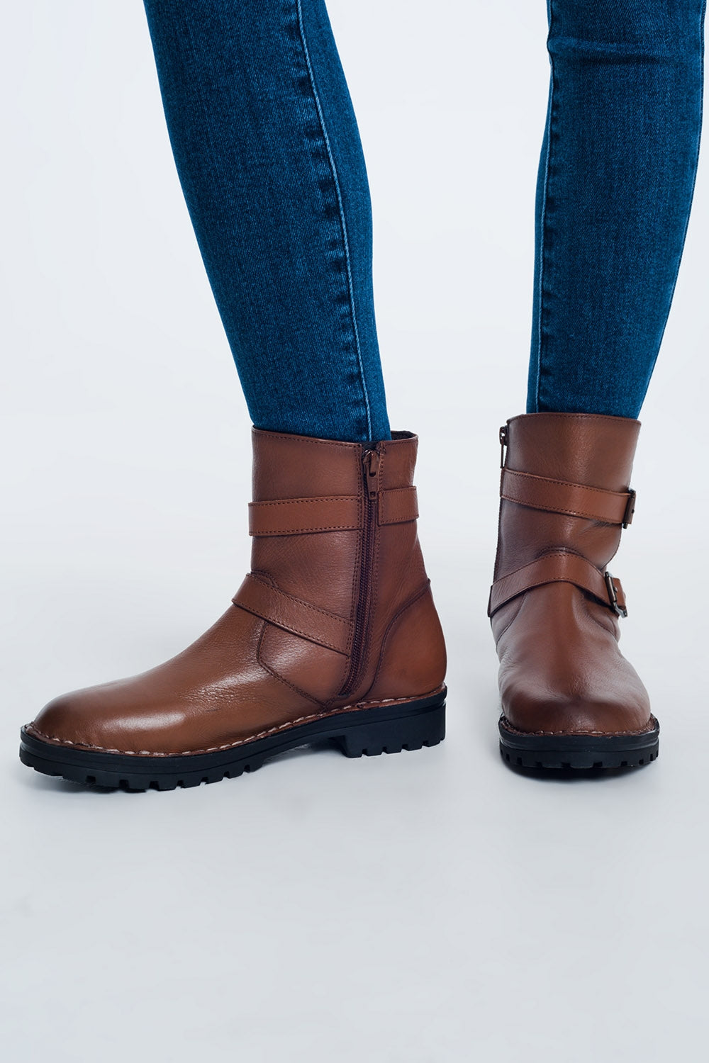 Bottines avec boucle marron