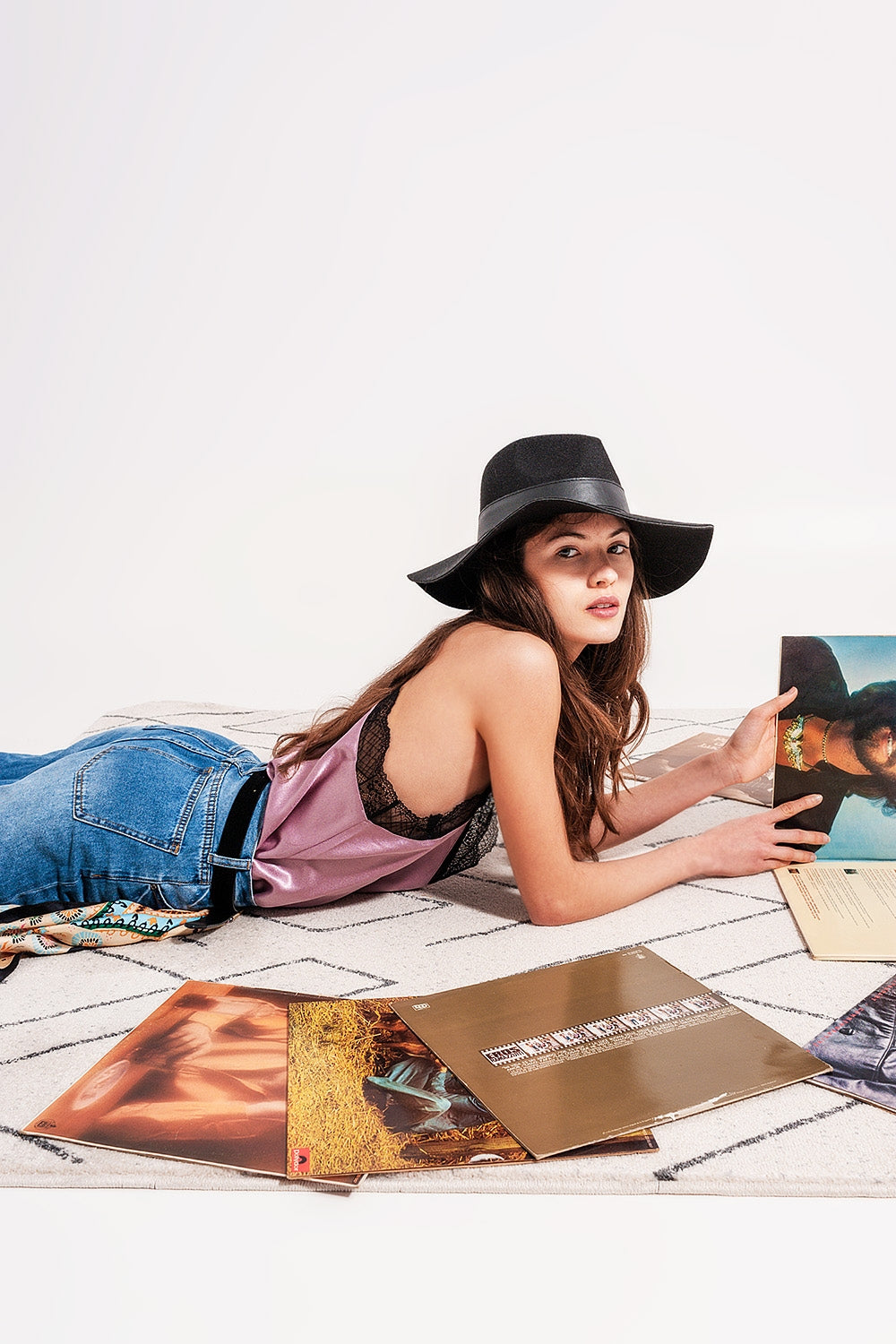 Caraco en dentelle et satin Lila