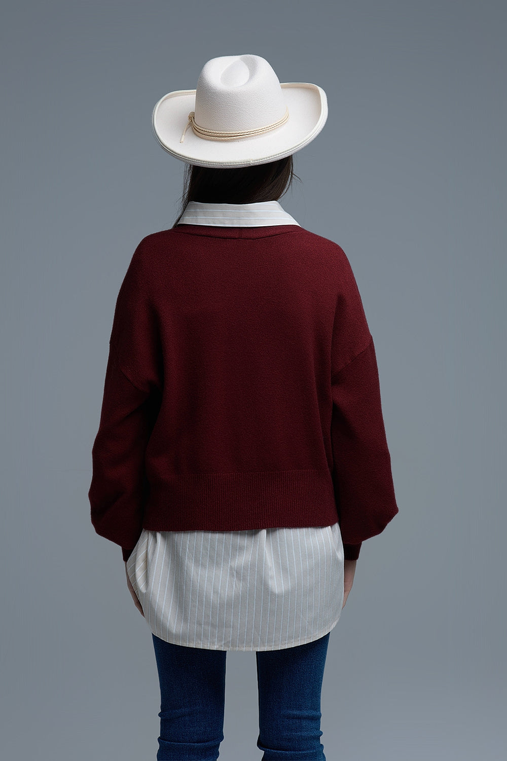 Cardigan basique à col en V et manches longues en bordeaux