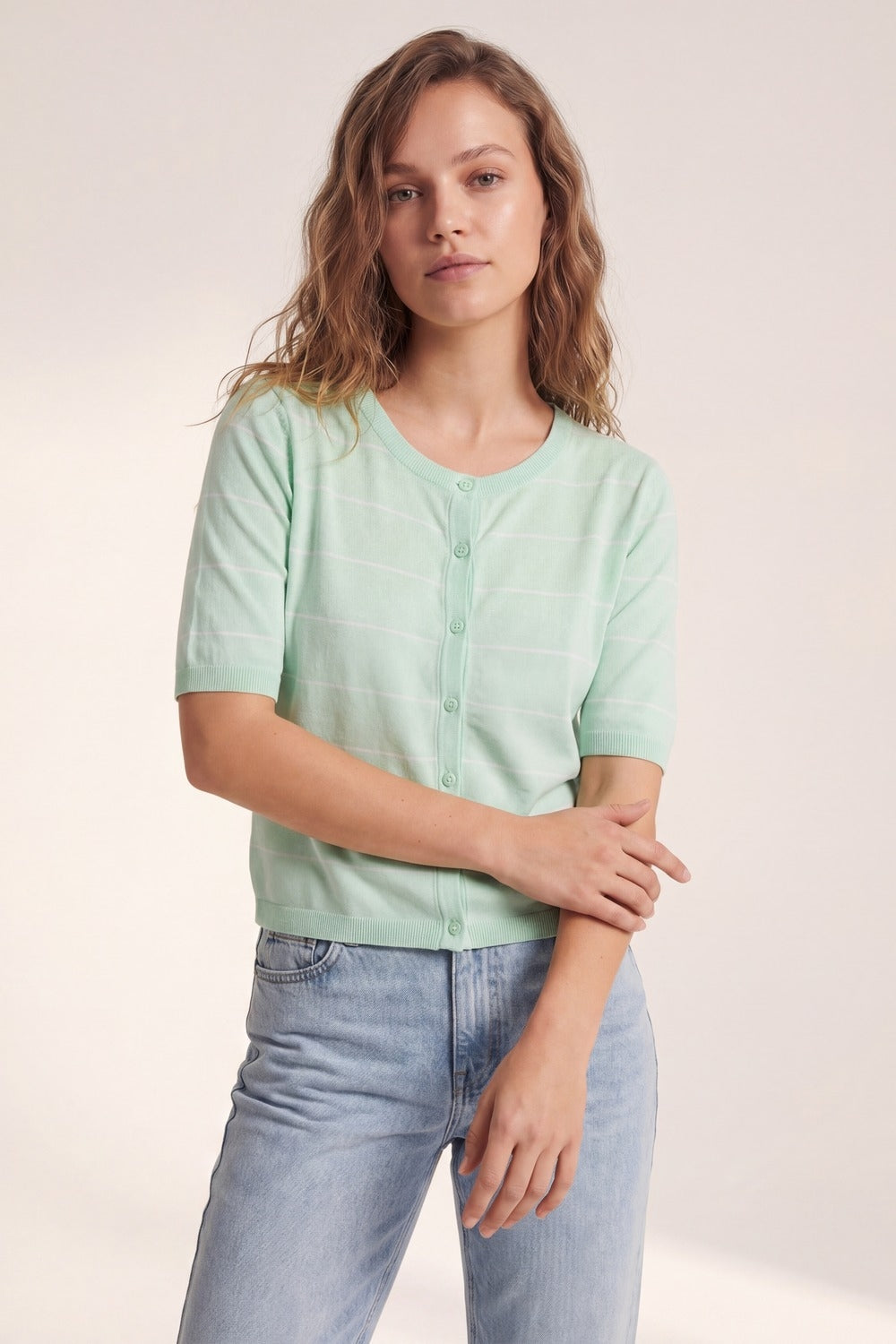 Cardigan boutonné en maille fine vert menthe