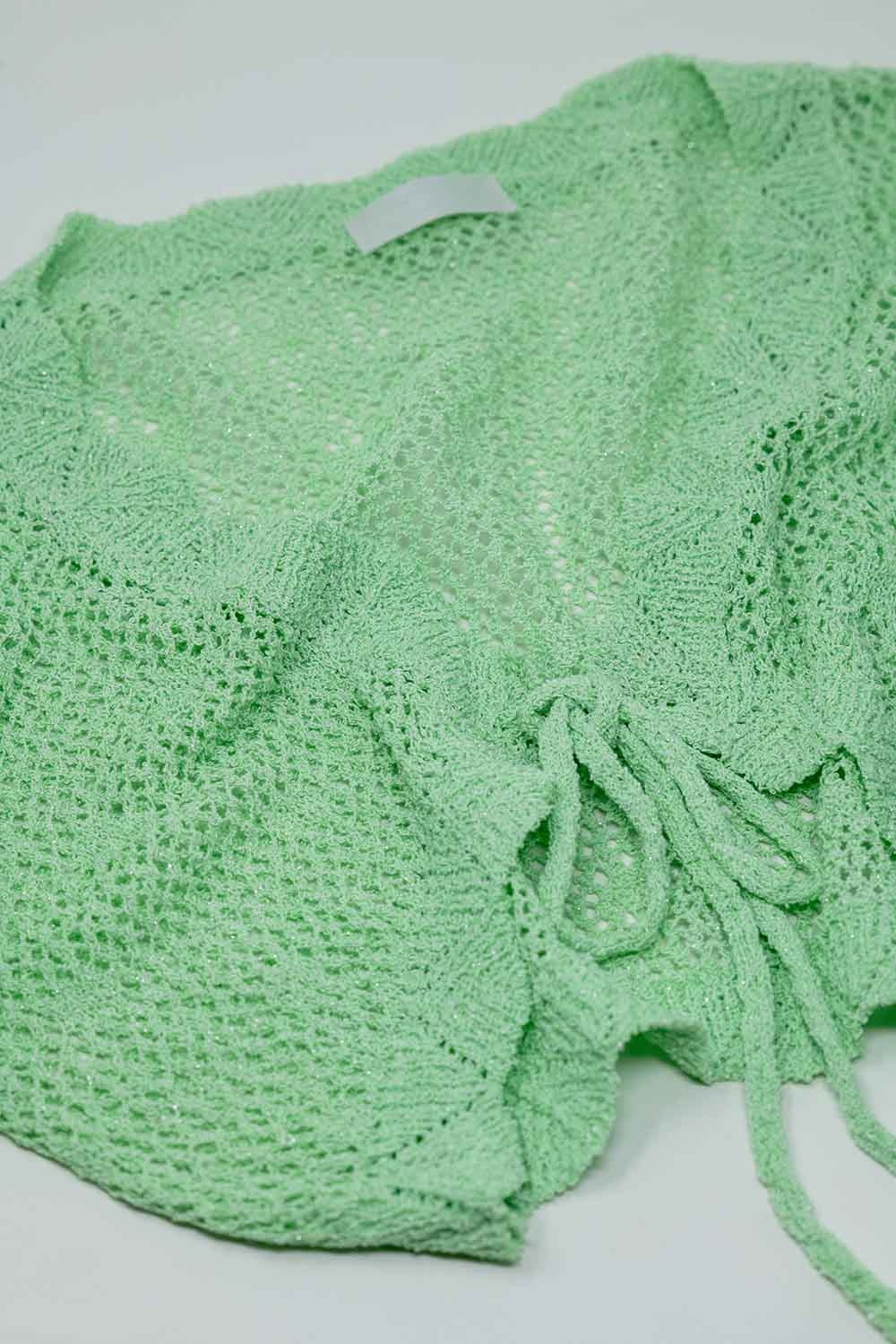 Cardigan court en crochet vert avec détails en lurex