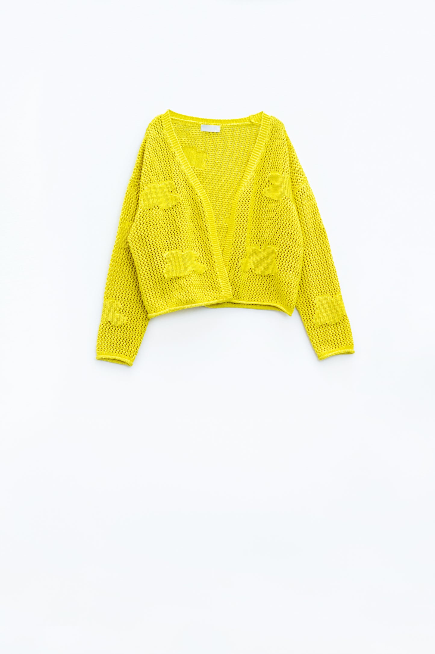 Cardigan en crochet avec nuages en tricot jaune