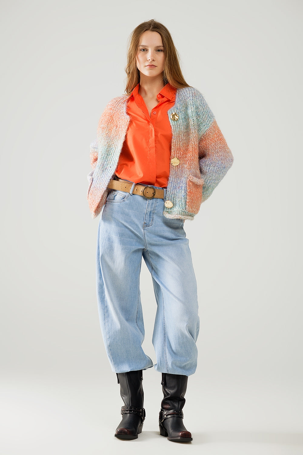 Cardigan en tricot multicolore avec 3 boutons dorés