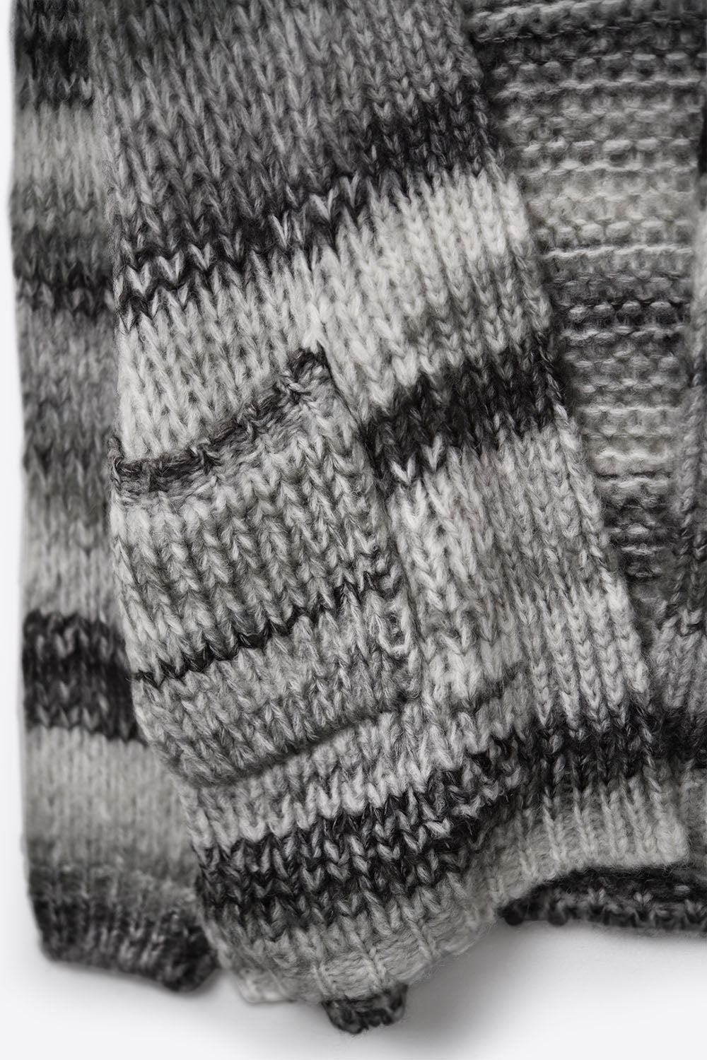 Cardigan long oversize à rayures chinées et poches en noir
