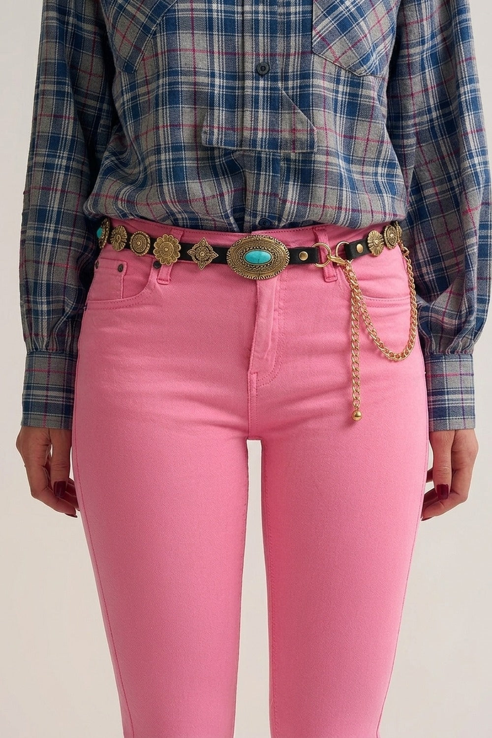 Ceinture occidentale noire en simili cuir avec chaîne en or et médaillon turquoise