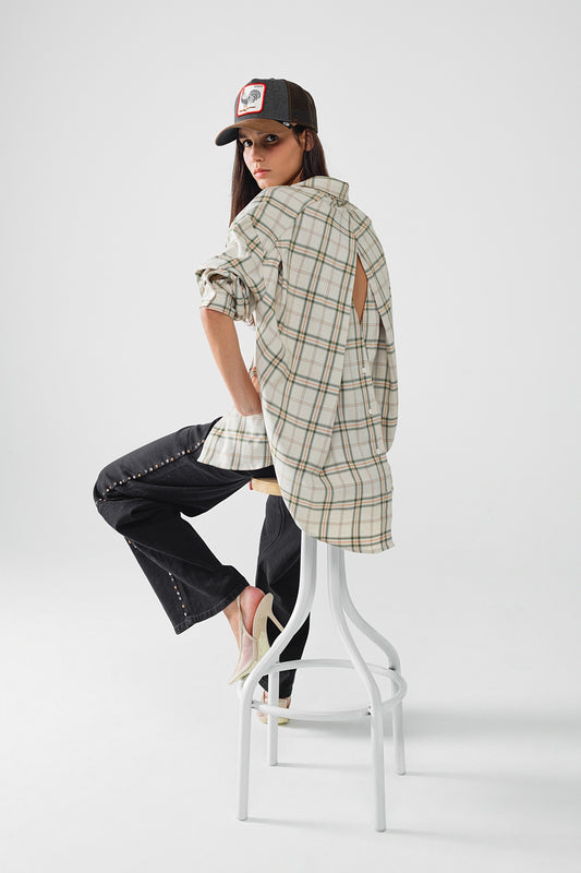 Q2 Chemise à carreaux avec ouverture au dos beige