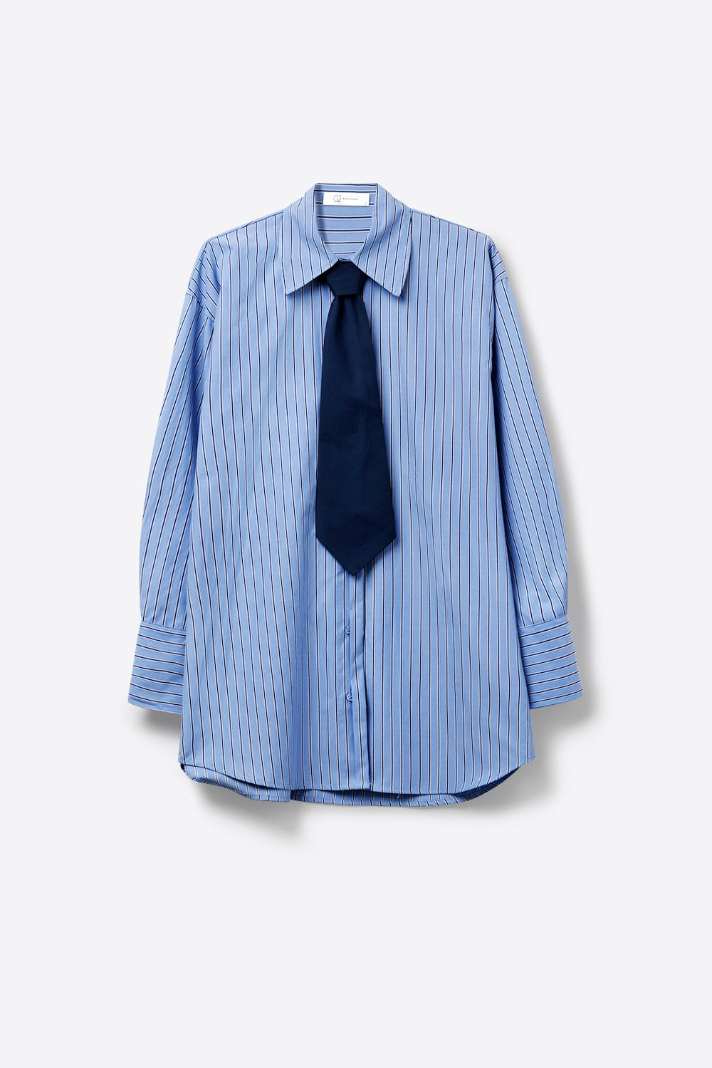 Chemise ample à rayures bleu clair à boutons