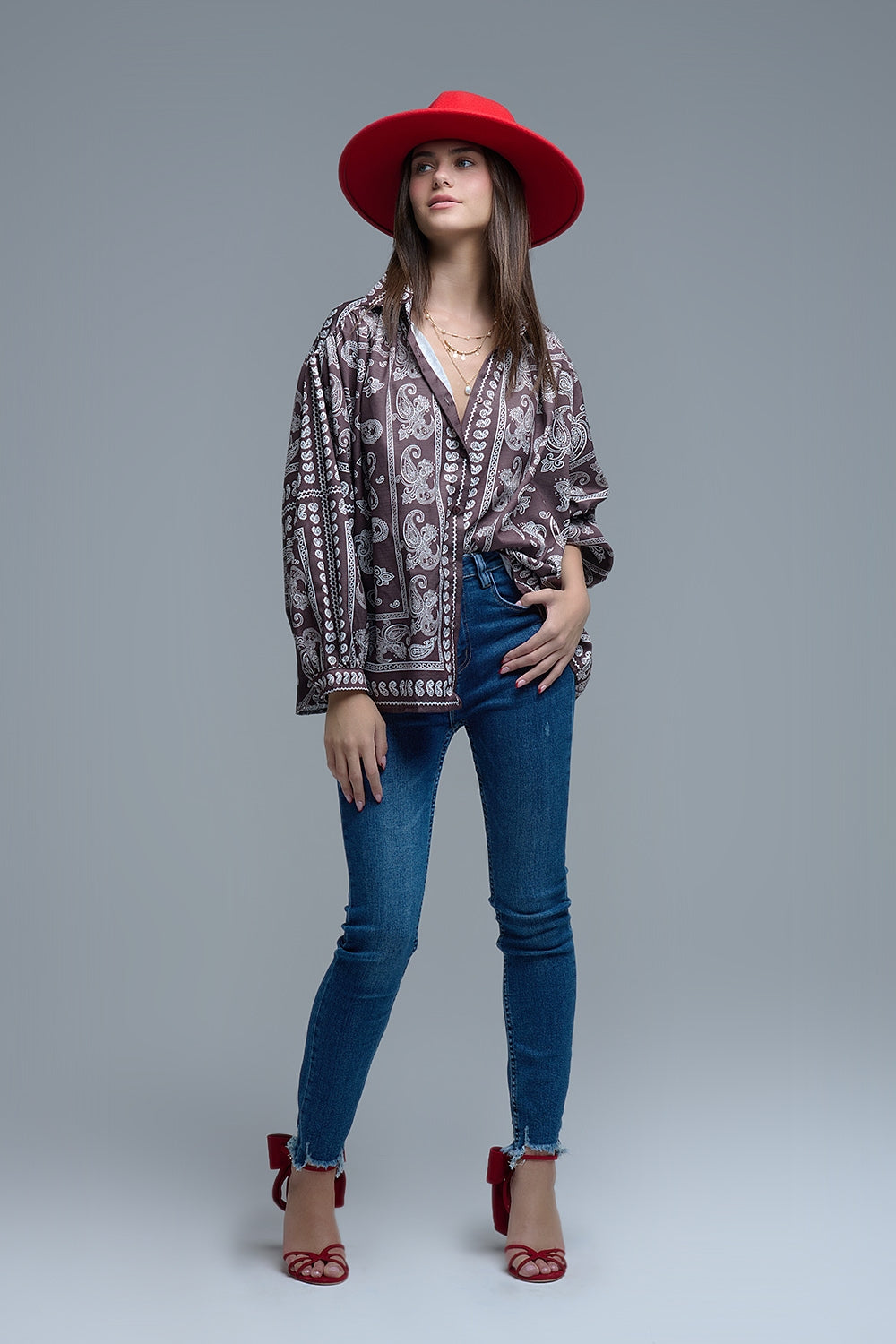 Chemise marron à manches volumineuses et motif cachemire