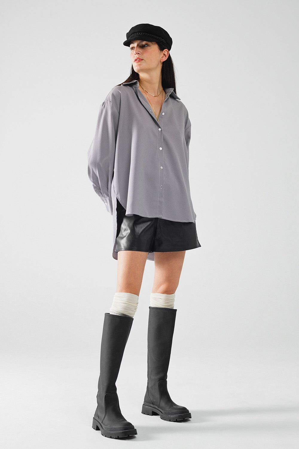 Chemise oversize en vichy avec nœud en noir et blanc