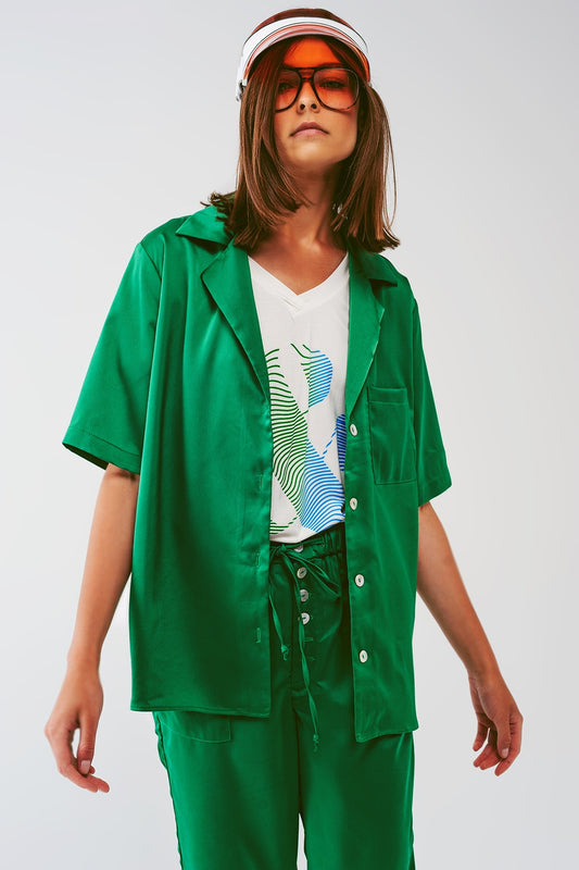 Q2 Chemisier à manches courtes en satin vert