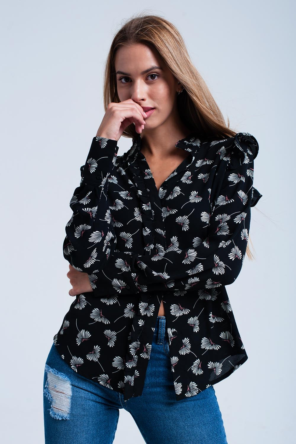 Chemisier noir à imprimé floral