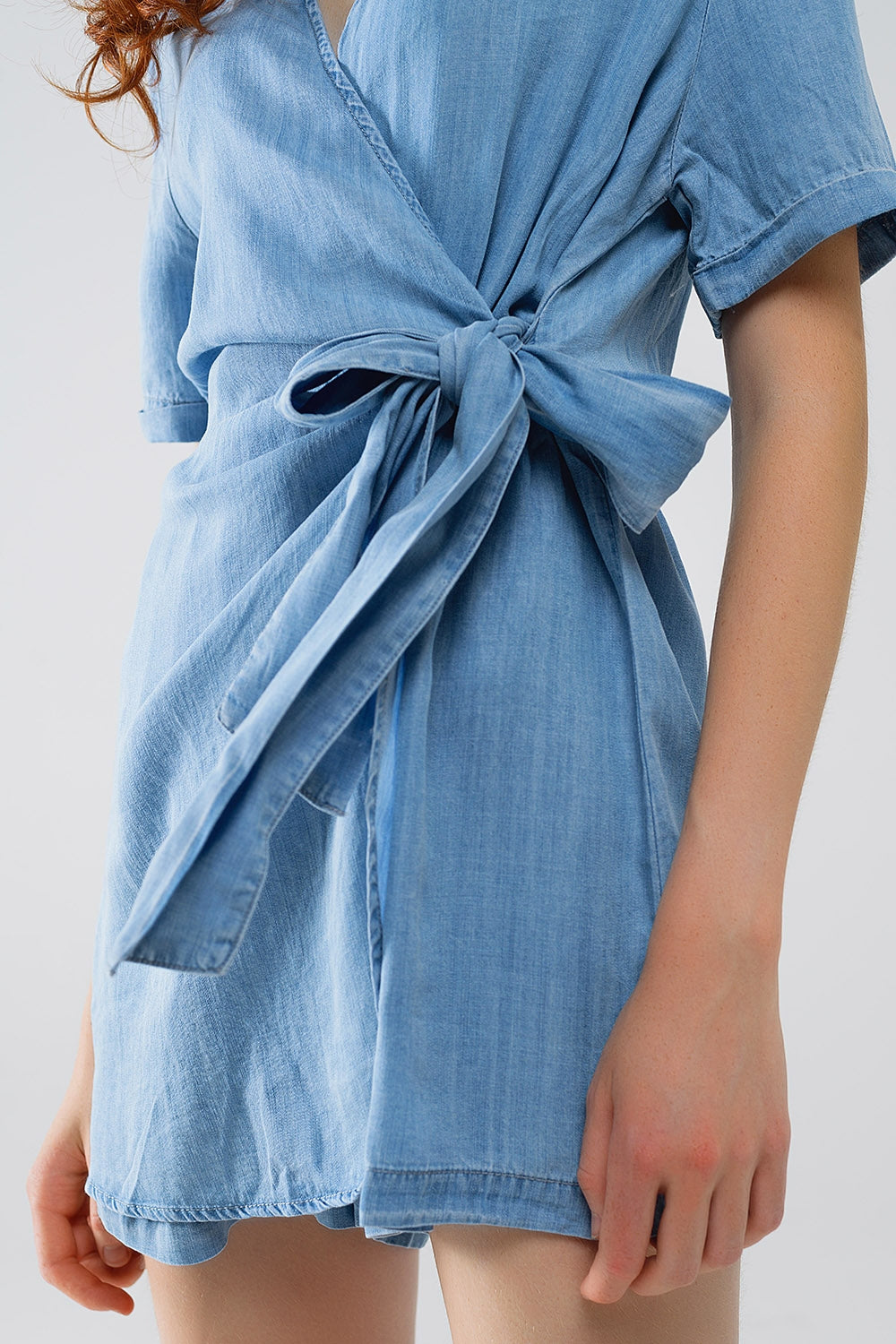 Combinaison Tencel cache-coeur en denim bleu