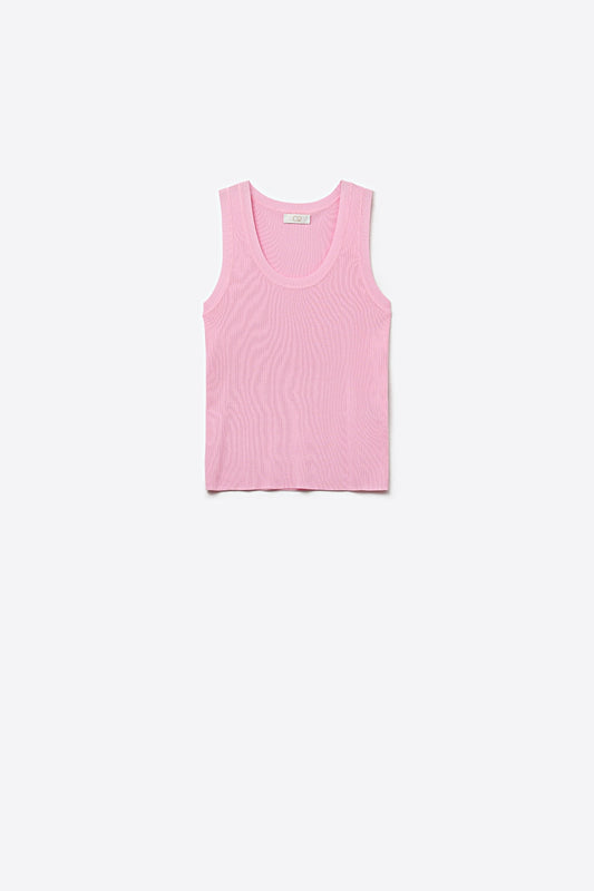 Q2 Débardeur en maille fine rose avec encolure dégagée