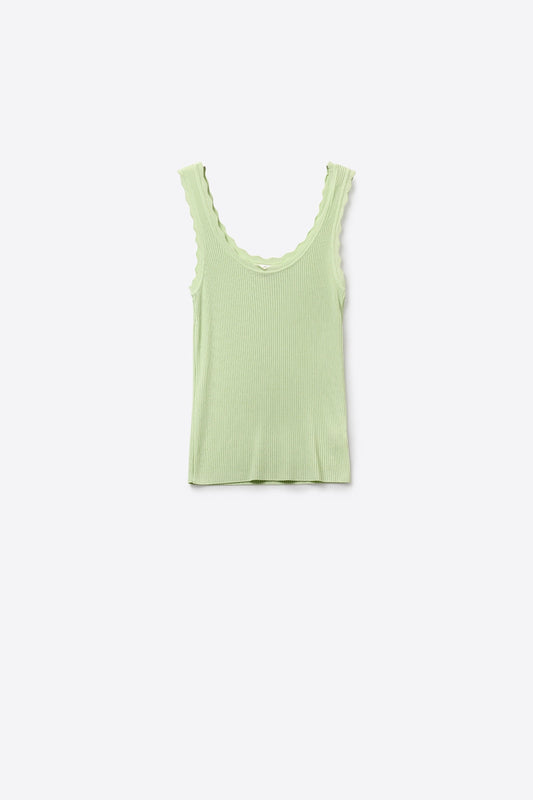 Q2 Débardeur en tricot côtelé vert clair à bords festonnés