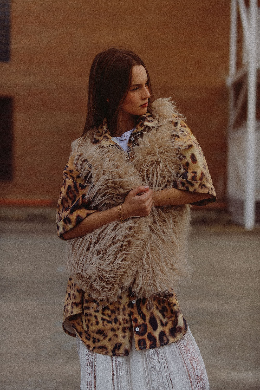 gilet en fourrure longue beige