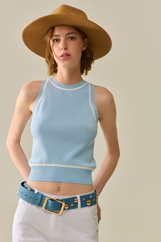Q2 Gilet sans manches bleu avec détails de lignes blanches