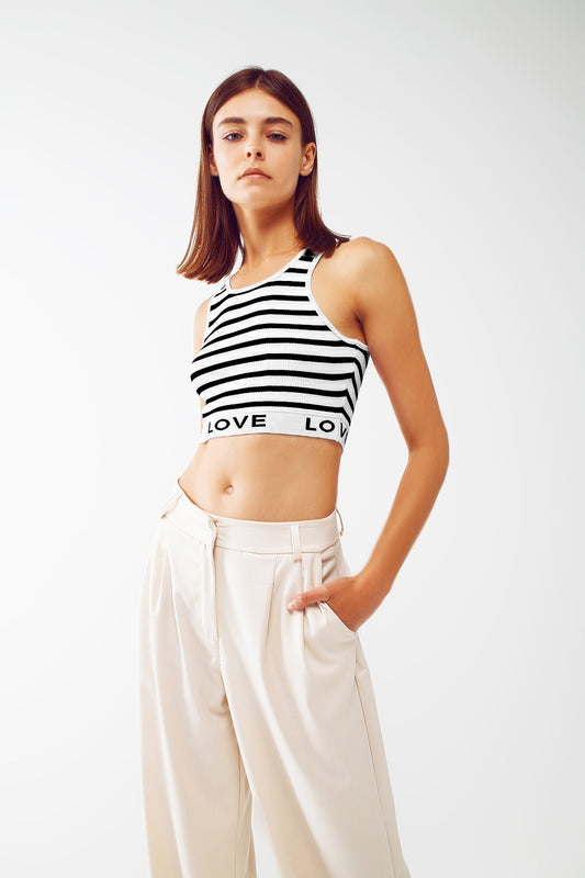 Q2 Haut court à rayures avec texte Love en blanc