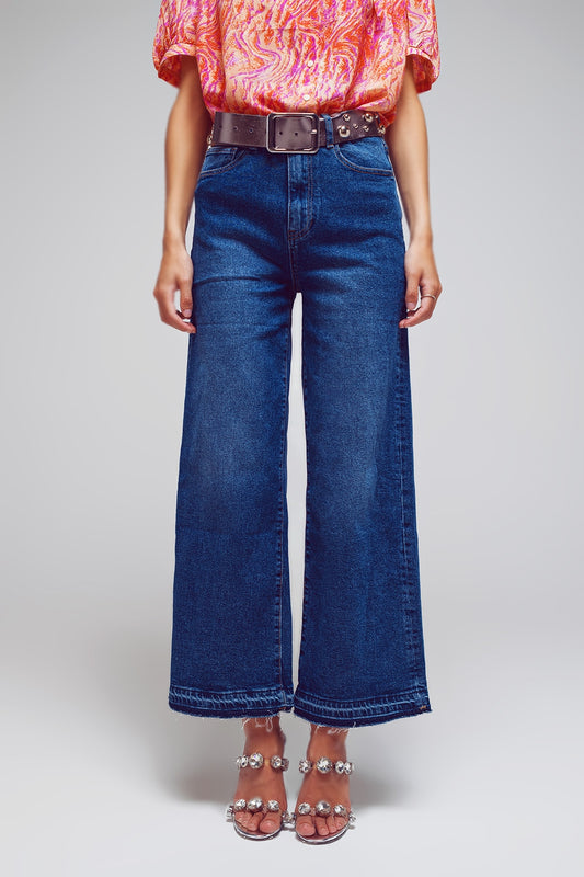 Q2 Jean à jambes larges avec détails d'ourlet en lavage moyen