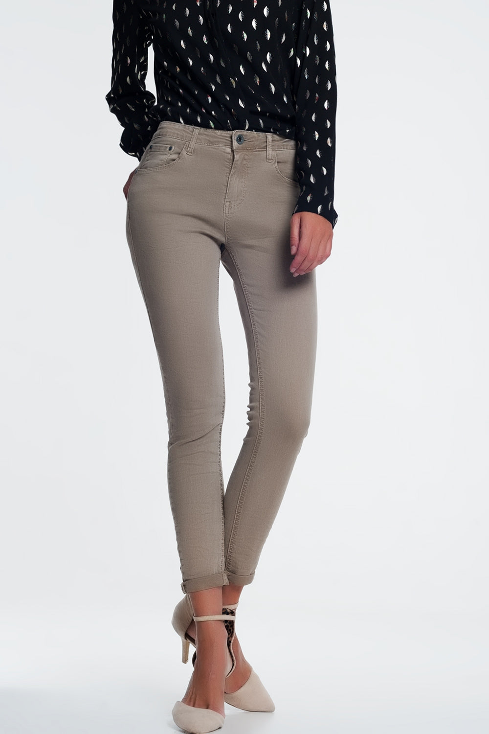 Q2 Jean à taille haute beige