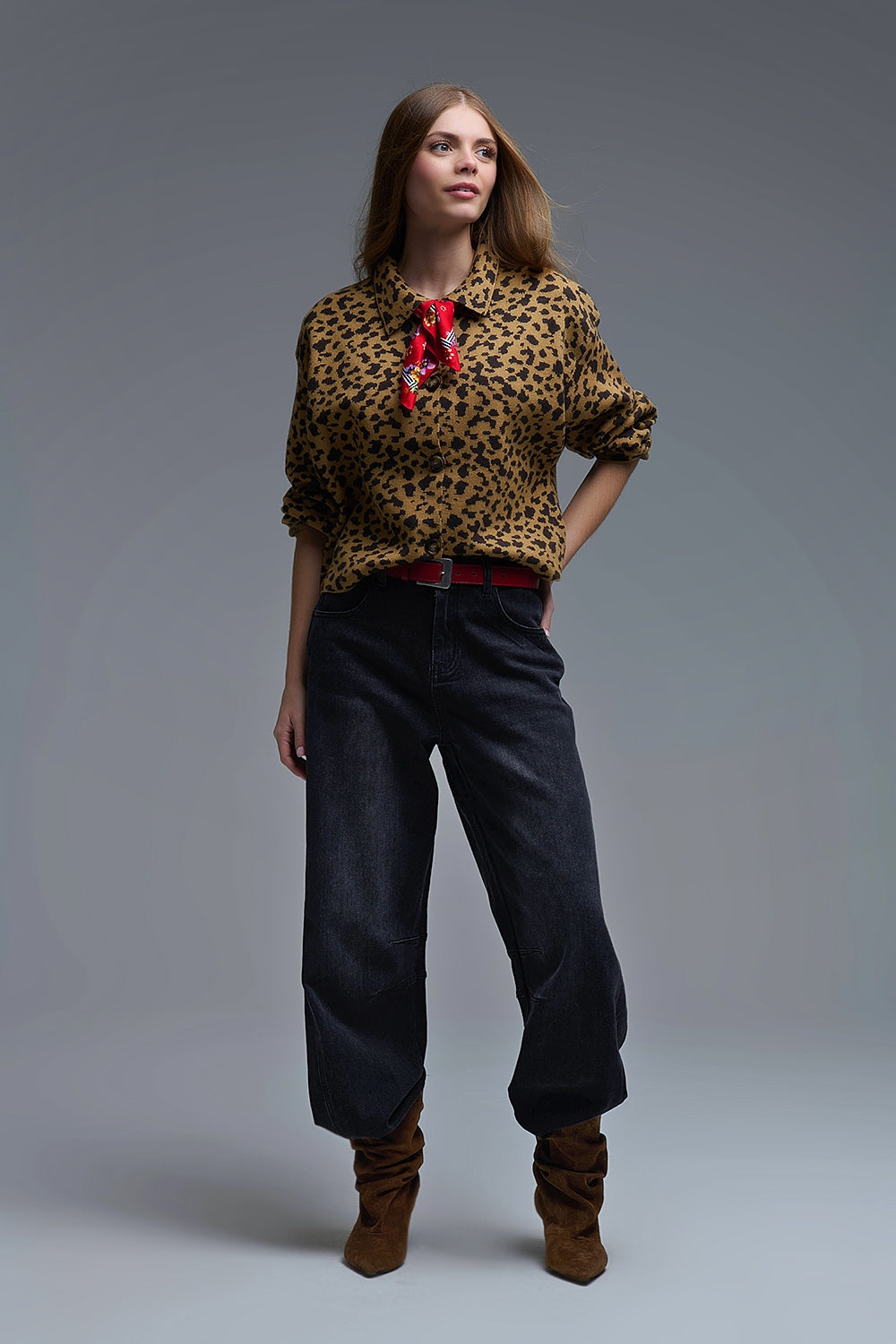 Jean Barrel en denim noir délavé