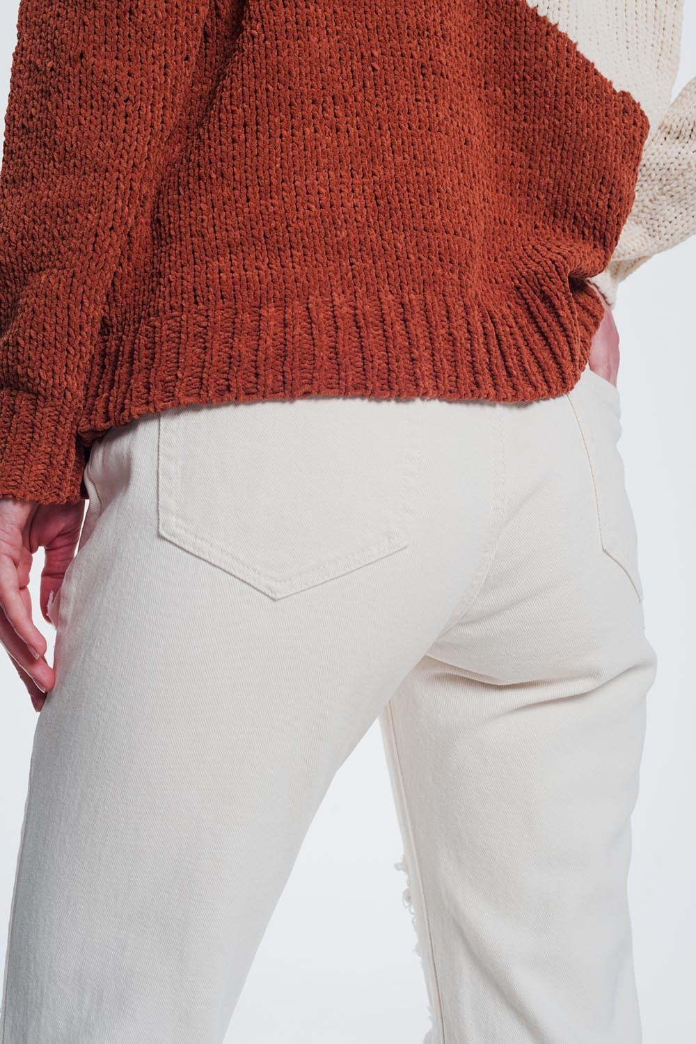 Jean boyfriend déchiré en beige