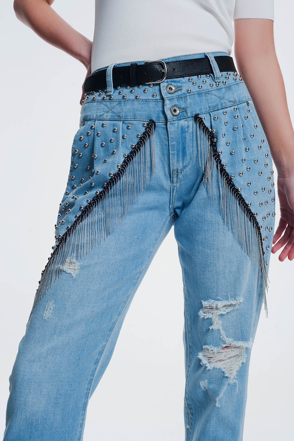 Q2 jean droit vintage déchiré avec clous