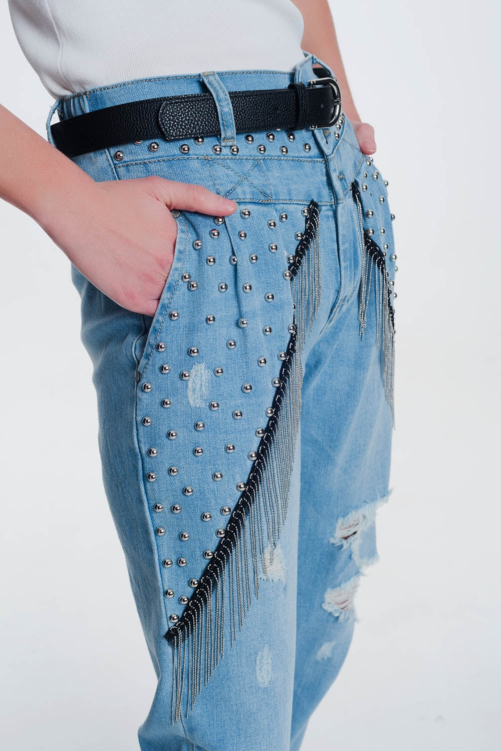 jean droit vintage déchiré avec clous