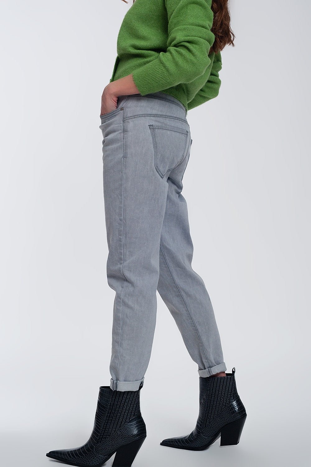 Jean léger style jogger en gris