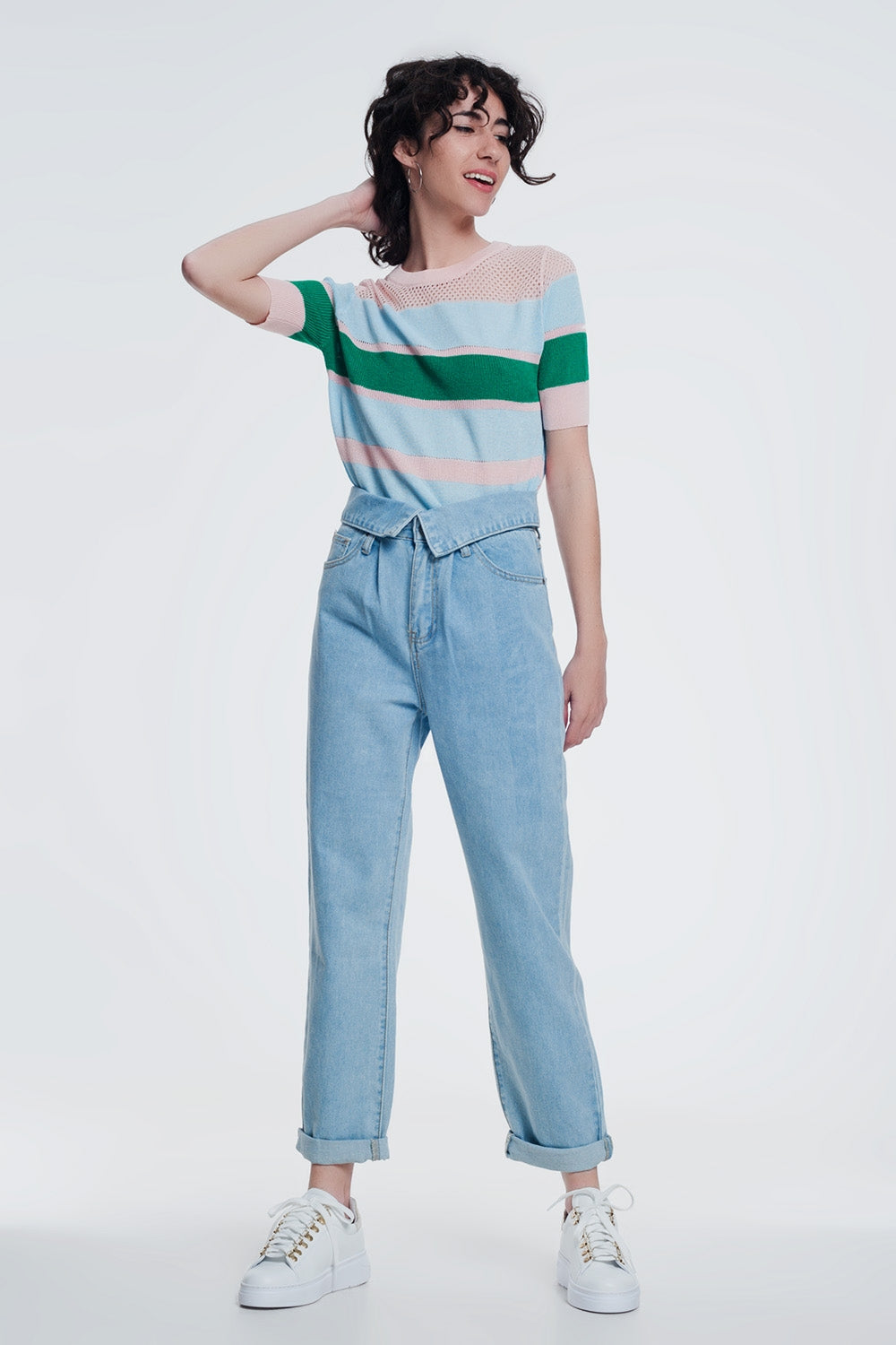 Jean mom avec pli sur l'avant  bleu délavé moyen avec taille pliée