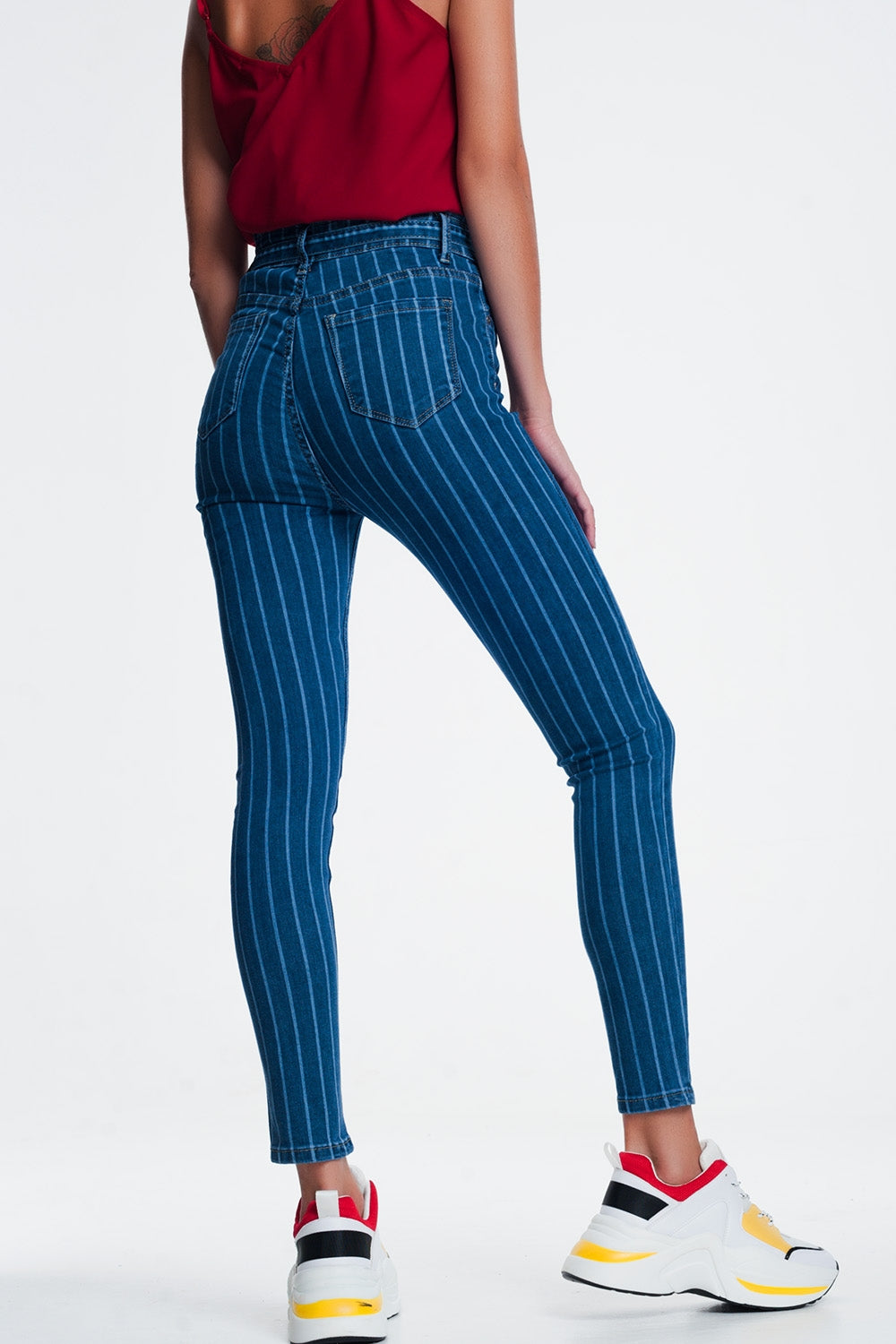 Jean skinny à fines rayures