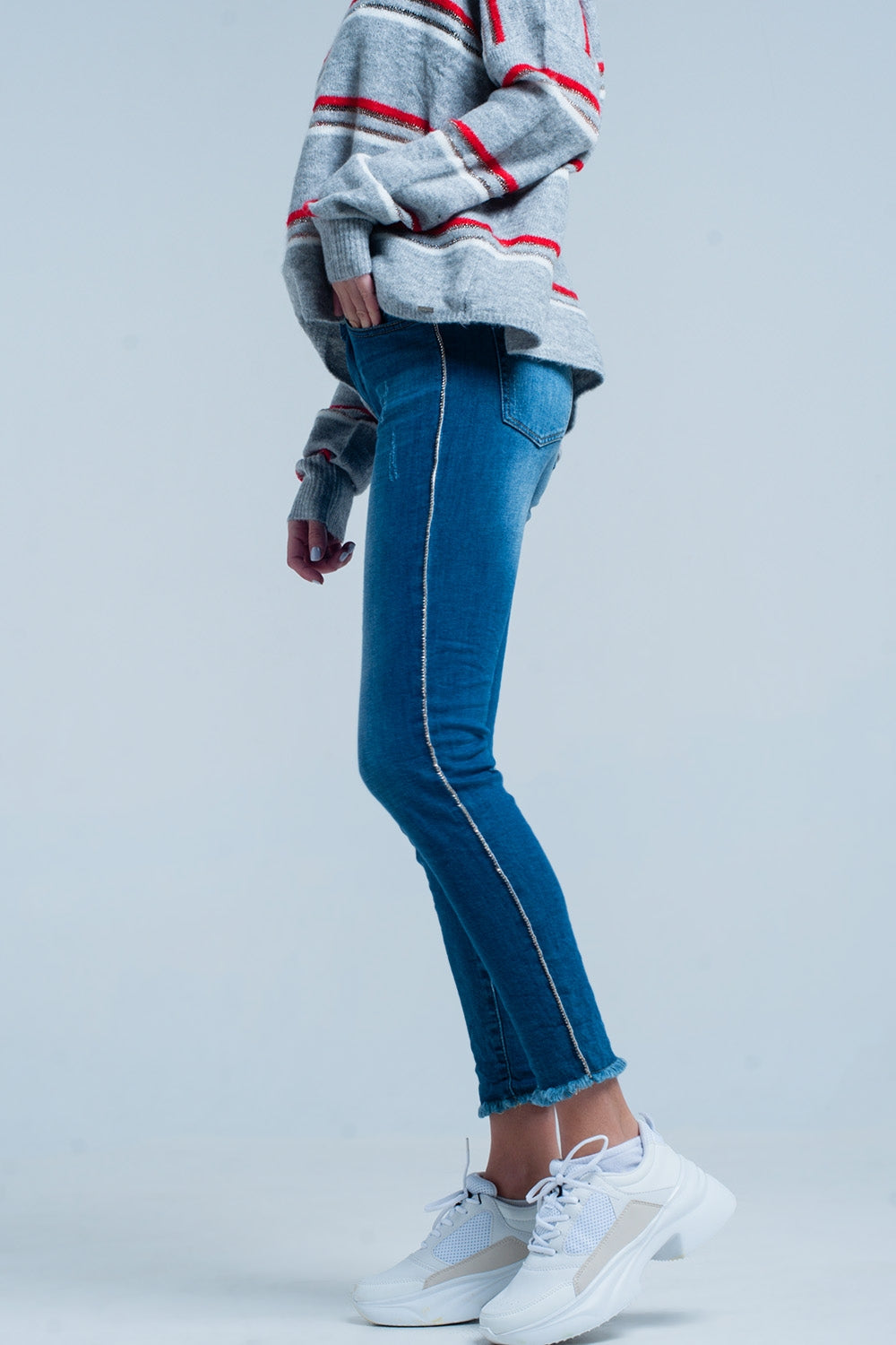 Q2 Jean skinny à franges avec bande latérale en strass
