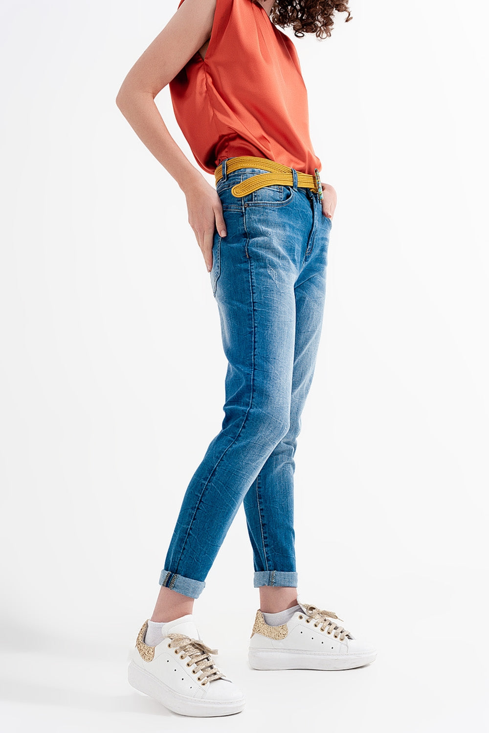 Jean skinny bleu délavé avec abrasions
