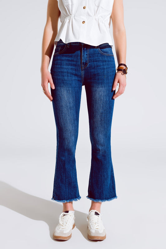Q2 Jean skinny évasé à bord brut délavage moyen