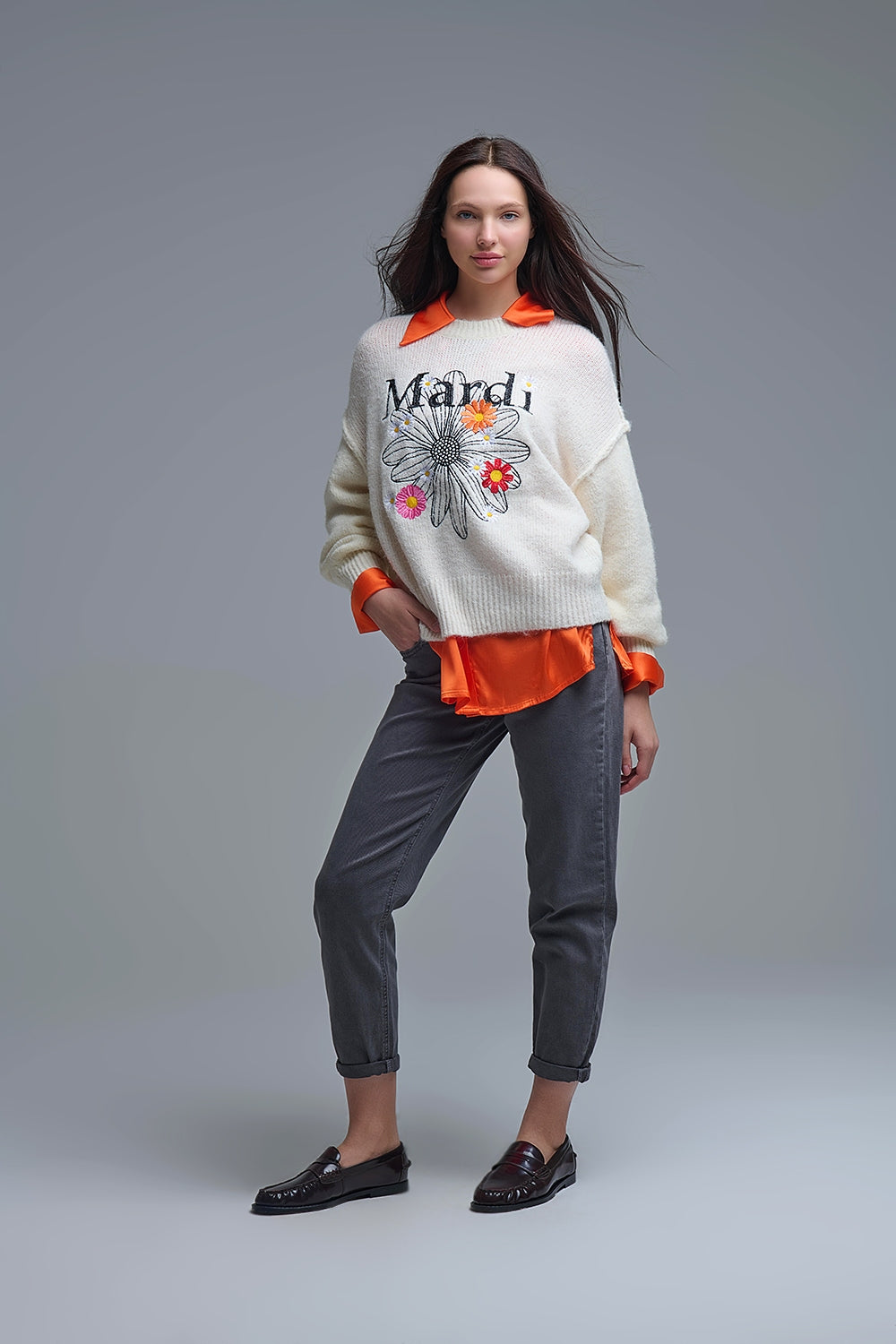 Jean slouchy à taille moyenne en coton gris foncé