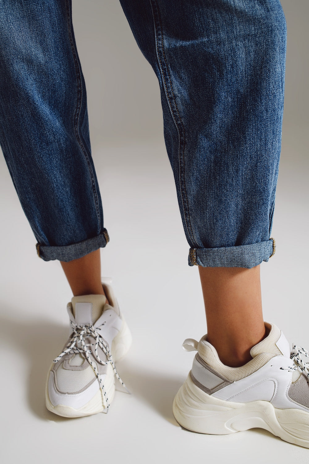 Jean style mom taille haute et mi-hauteur lavé