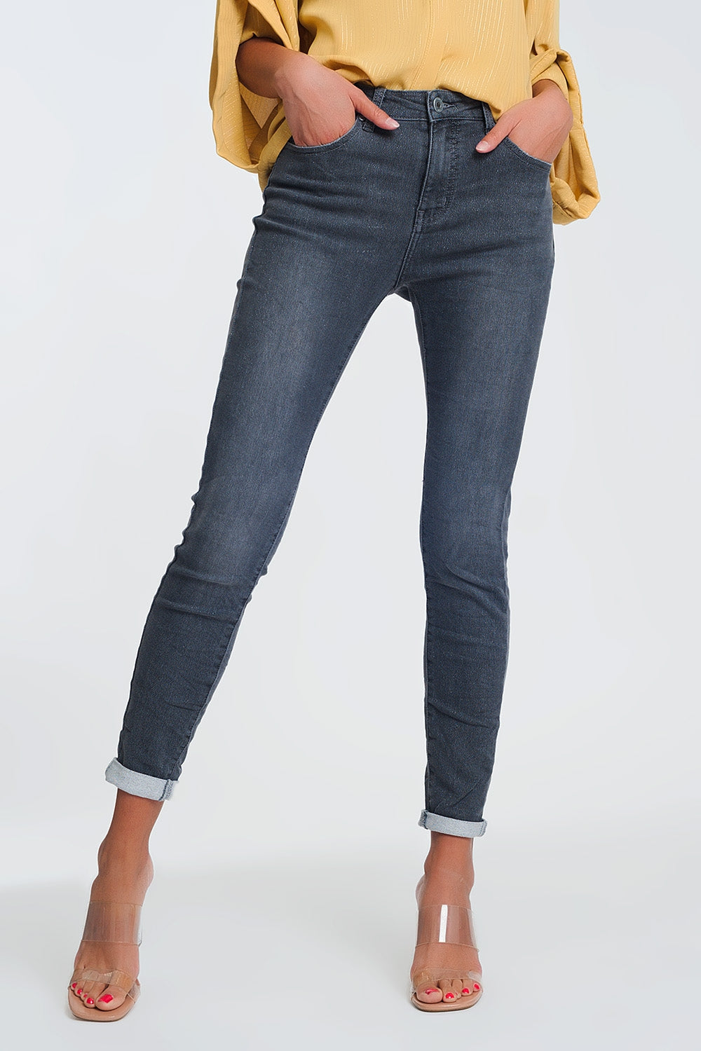 Q2 Jean taille haute en tissu pailleté