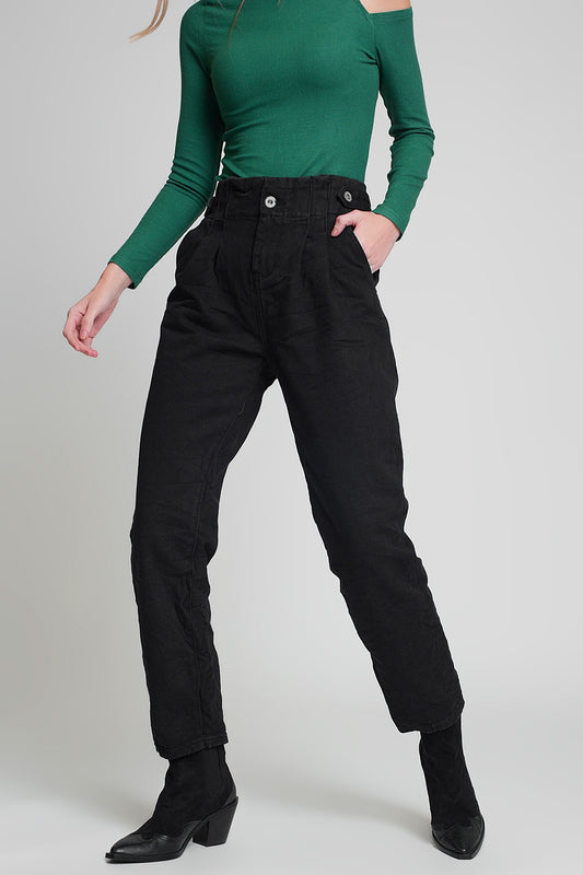 Q2 Jean taille paperbag avec détails boutonnés en noir