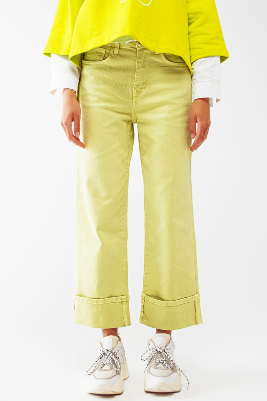Q2 Jeans à jambe droite avec ourlet coupé en vert citron