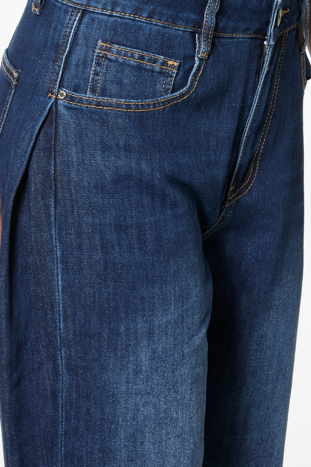 Jeans à jambe large avec fléchettes latérales en bleu profond