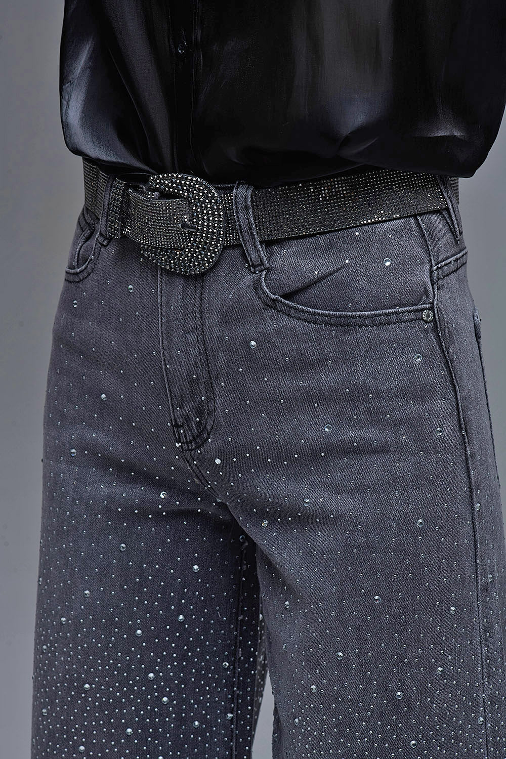 Jeans à jambe large avec strass noir