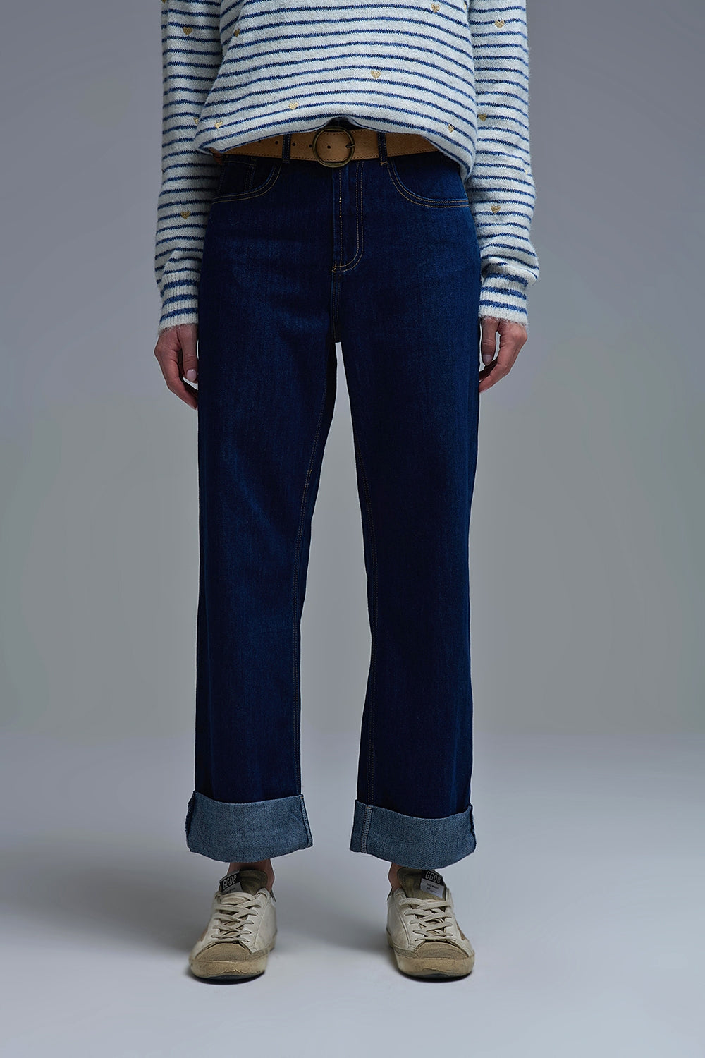 Q2 Jeans à taille haute bleu foncé à jambe large et ourlets repliés